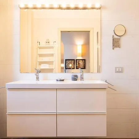Crocetta Turandot One Bed 1st Floor - Mirable Pm Apartamento *