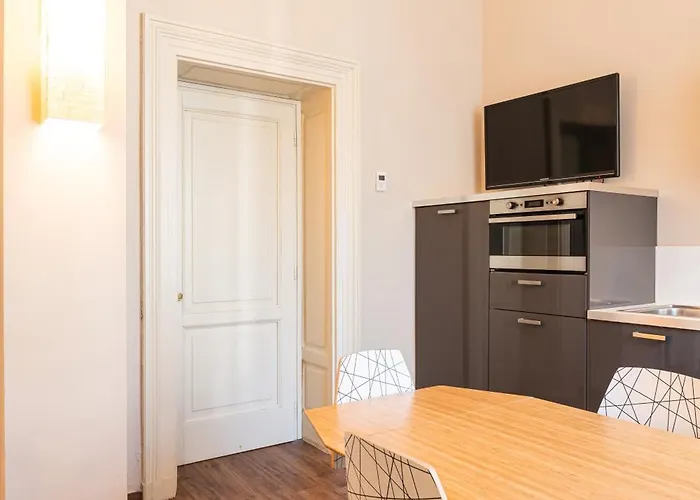 Crocetta Turandot One Bed 1st Floor - Mirable Pm Apartament *